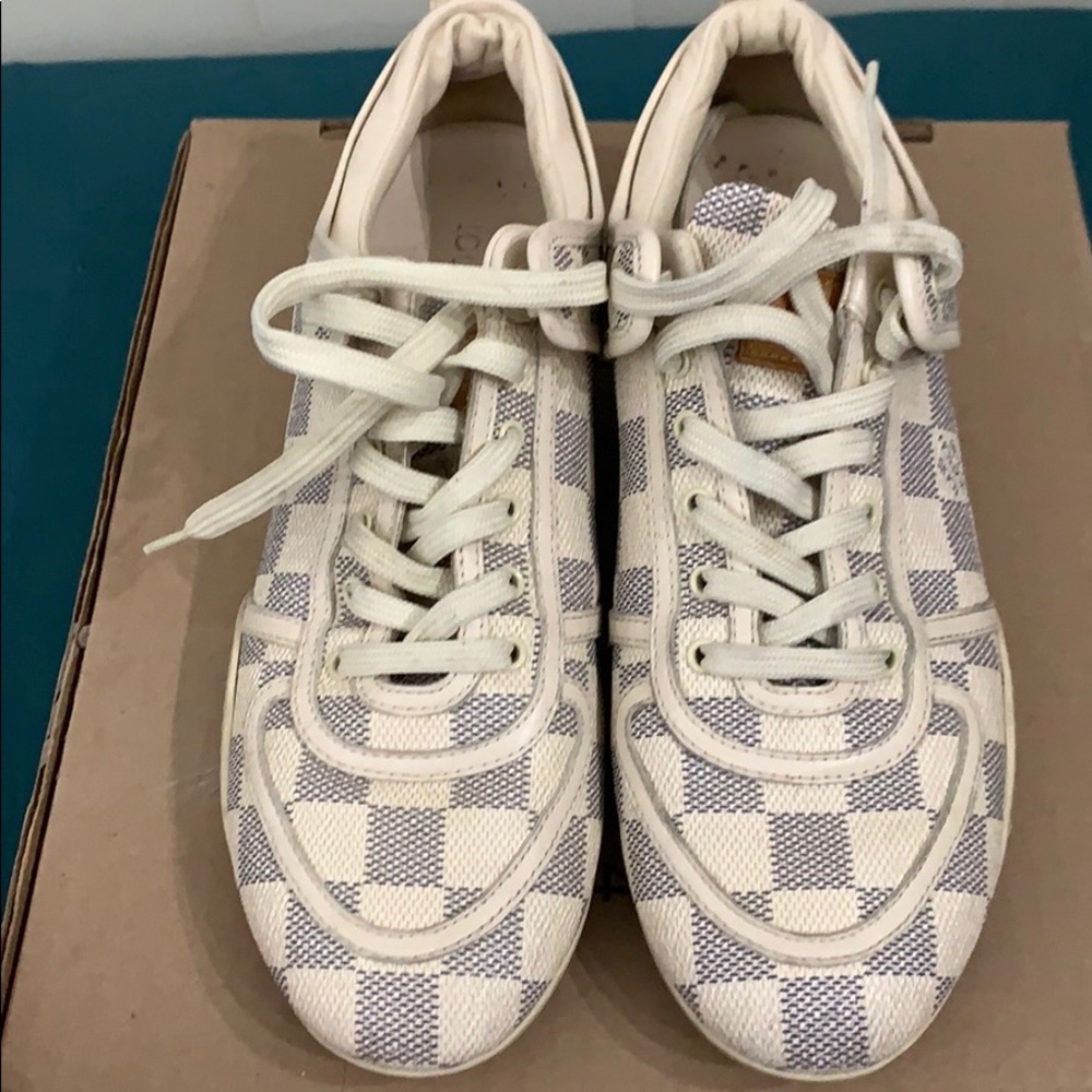 Authentic louis vuitton white damier sneakers